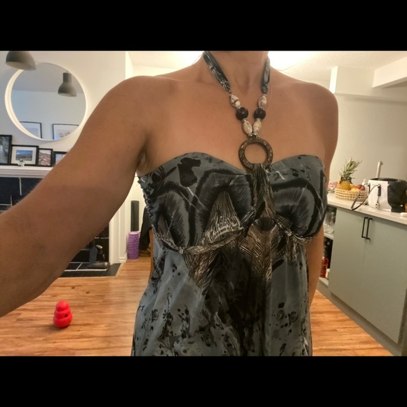 ⬇️SUMMER CLEARANCE ⬇️ Sundress or beach coverup - Picture 2 of 4